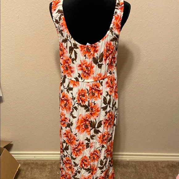 Old Navy Floral Sheath Maxi Dress - Picture 5 of 9